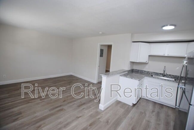 Foto del edificio - 2975 Dellwood Ave