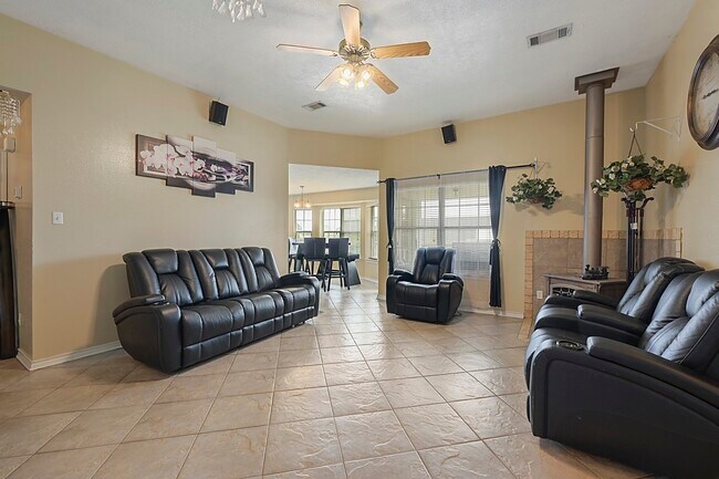 Foto del edificio - 3983 Tiffany Trail