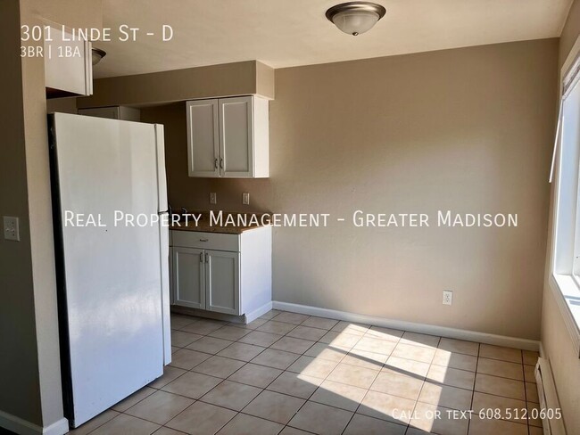 Building Photo - 301 Linde St