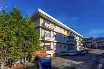 Building Photo - Maple Ridge Central Apartments