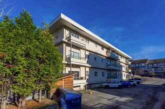 Building Photo - Maple Ridge Central Apartments