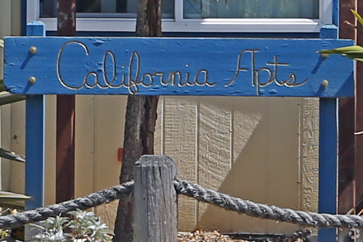 Foto del edificio - 526-528 California Ave