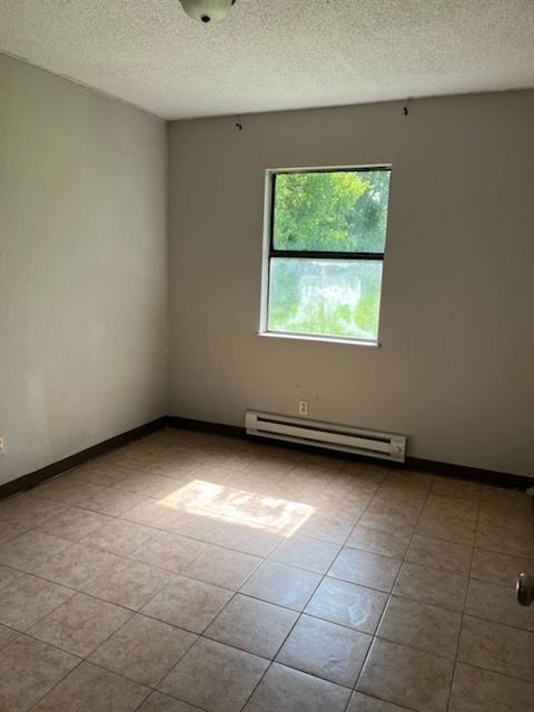 Foto del edificio - 102 Gregory Dr