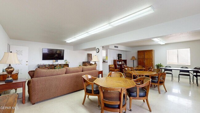 Foto del edificio - 252 Shadow Mountain Dr