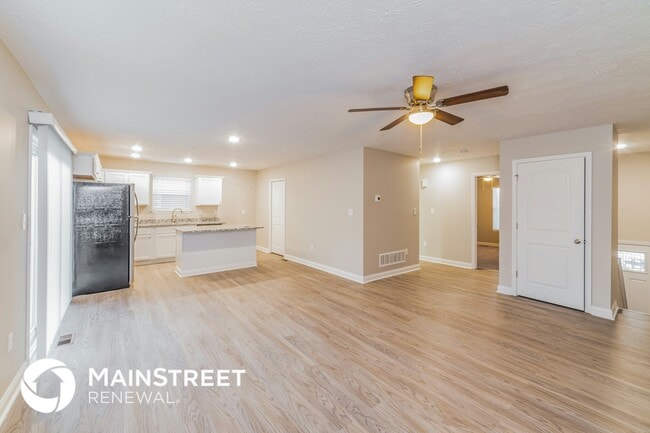Building Photo - 348 Grand Oak Blvd