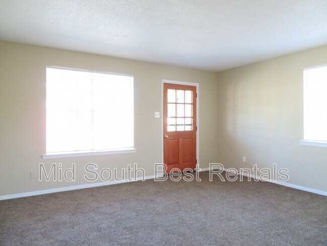 Building Photo - 4426 Medley Ln