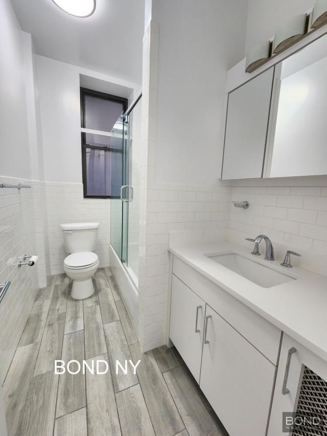 Foto del edificio - 1 bedroom in NEW YORK NY 10019