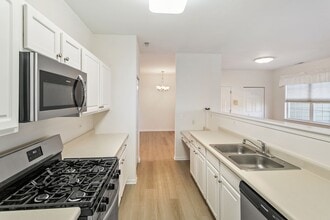 Building Photo - 1141 Mt Vernon Dr