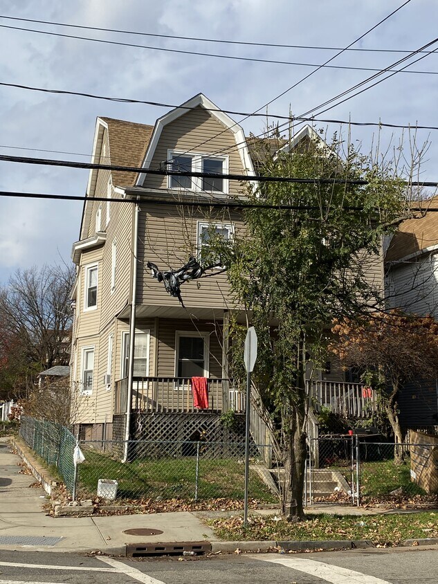 49 Baldwin Ave Unit 1, Newark, NJ 07108 Apartments in Newark, NJ