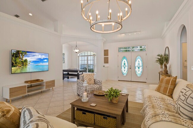 Building Photo - 67 Kashmir Trail