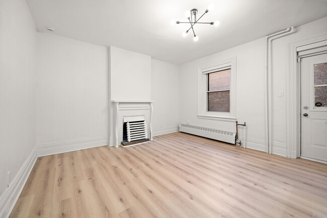 Building Photo - 3475 Rue Stanley