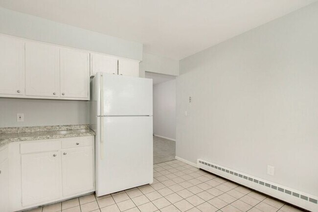 Foto del edificio - 2359 30th #11 - updated apartment