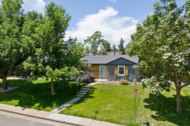 Foto del edificio - Recently Updated Home in Prime Sunnyside N...