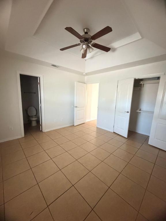 Building Photo - 803 W Emerald Dr