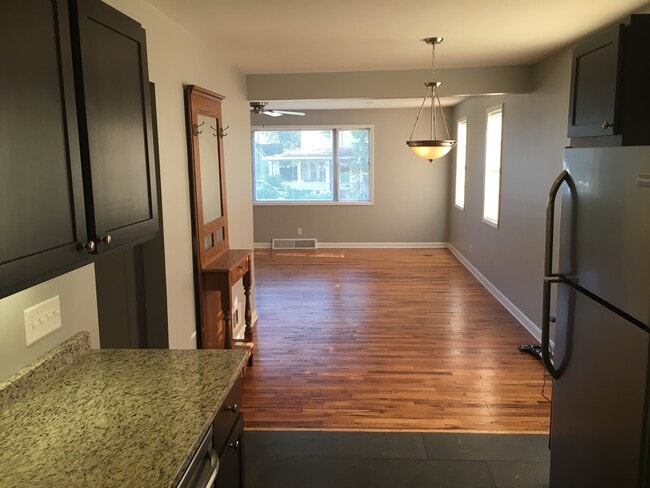 Kitchen to LR - 5014 Cass St