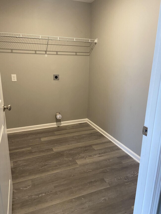 Foto del edificio - 2712 Hailey Rose Way