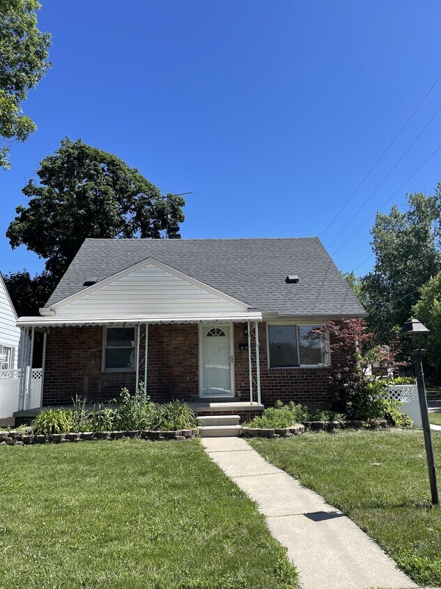 Foto principal - 2204 Oceana St