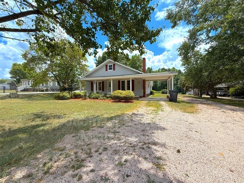 Foto principal - 245 Mt Moriah Church Rd