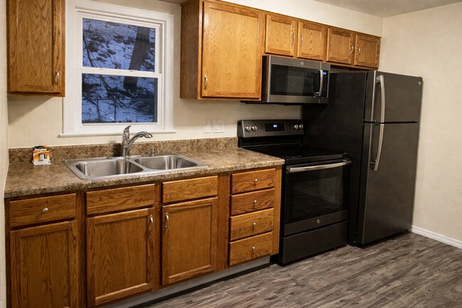 Foto del edificio - 750 Kirkwood St