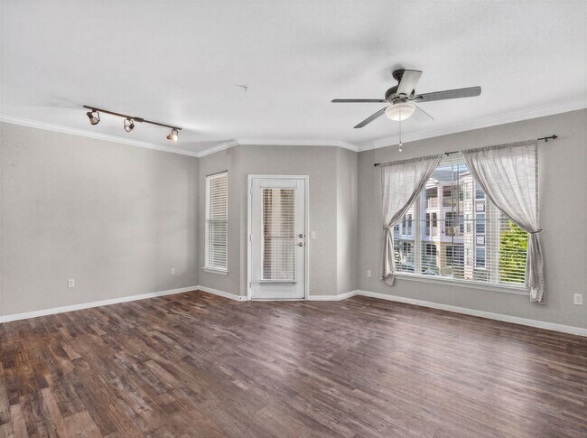 Foto del edificio - 8290 Gate Pkwy W
