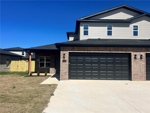 Building Photo - 613 Cosmos St
