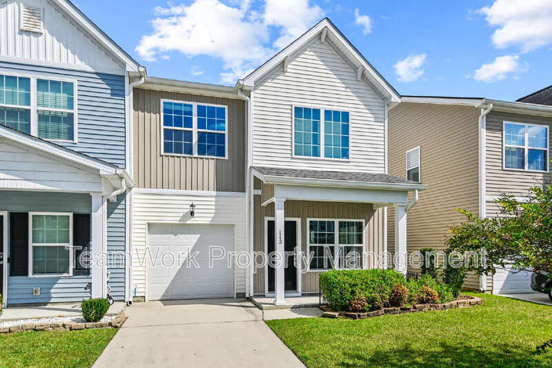 Foto principal - 143 Kirkland St