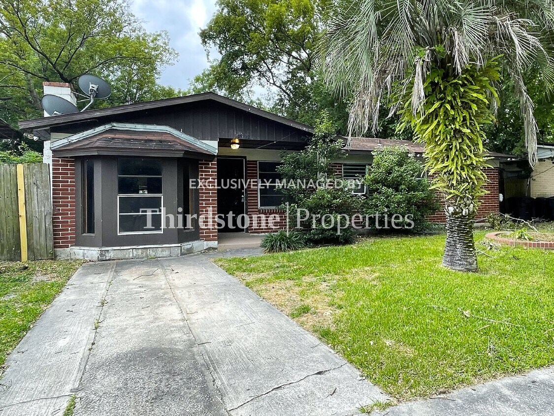 Foto principal - 2912 W 15th St, Jacksonville, FL 32254