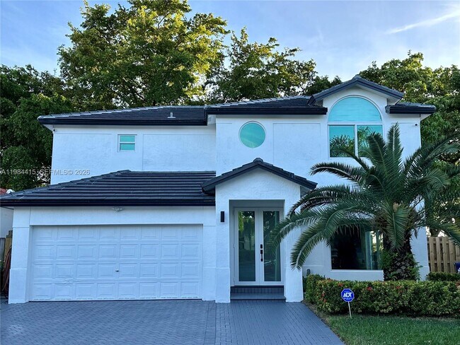 Foto del edificio - 9060 SW 215th Terrace