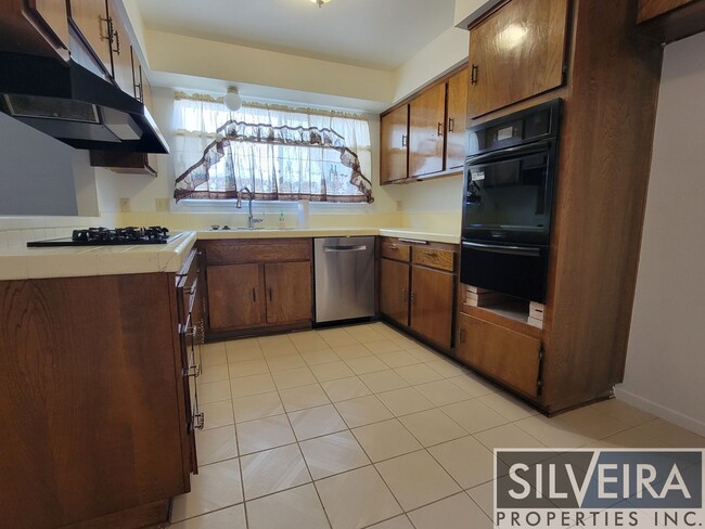Foto del edificio - Charming 3 bed 2 bath home in Santa Maria