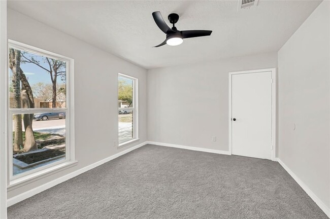 Building Photo - 11807 Oceanview St