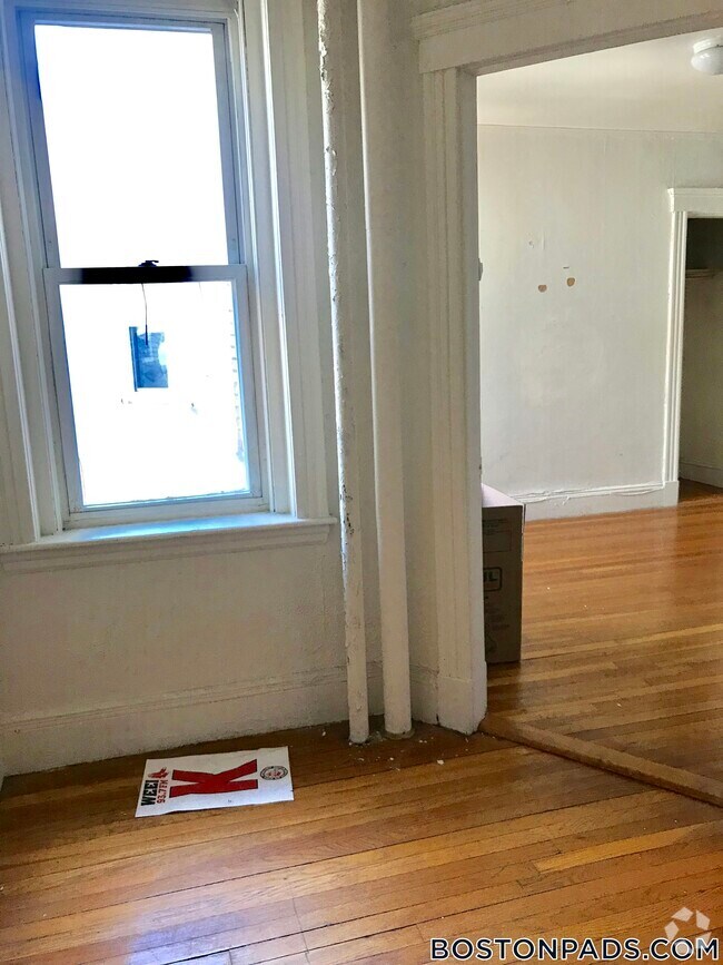 Building Photo - 1191 Boylston St