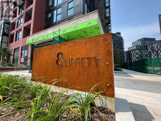 Photo du bâtiment - 8 Tippett Rd