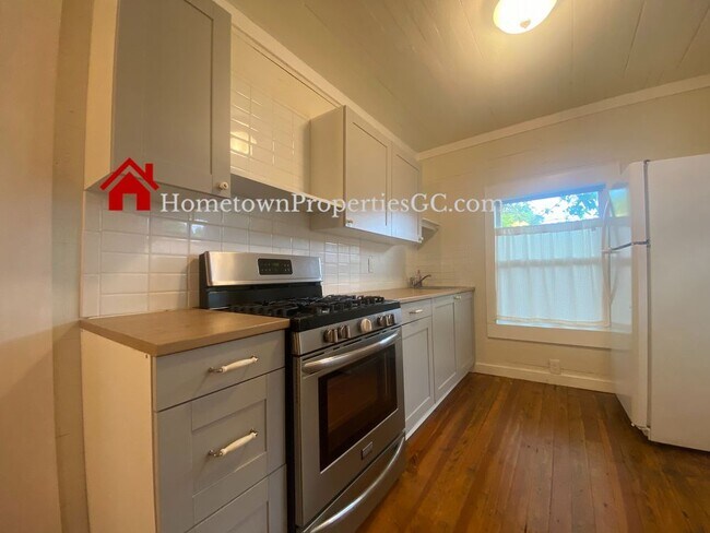 Foto del edificio - Downtown  Pensacola Cottage