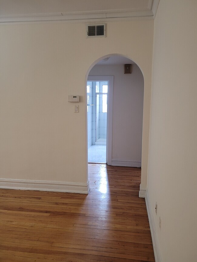 Foto del edificio - 6212 N Fairfield Ave