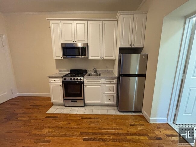 Building Photo - WEST 72 STREET