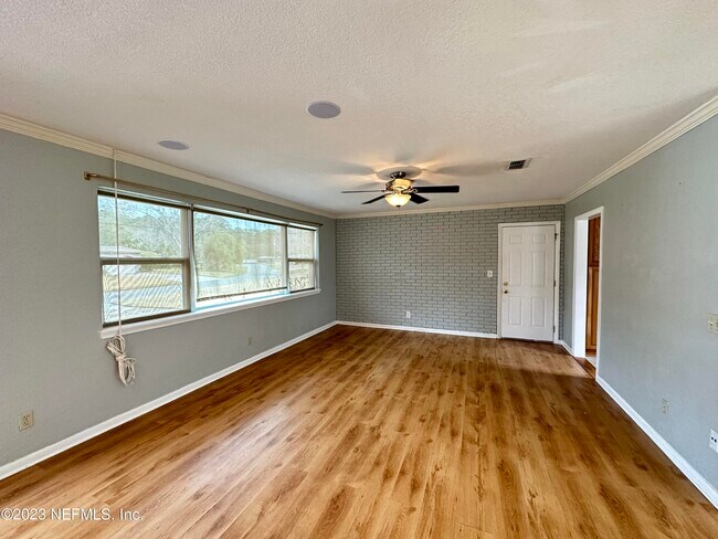 Building Photo - 7120 Sans Souci Rd