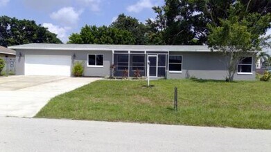 Building Photo - 1541 SE 42nd Terrace