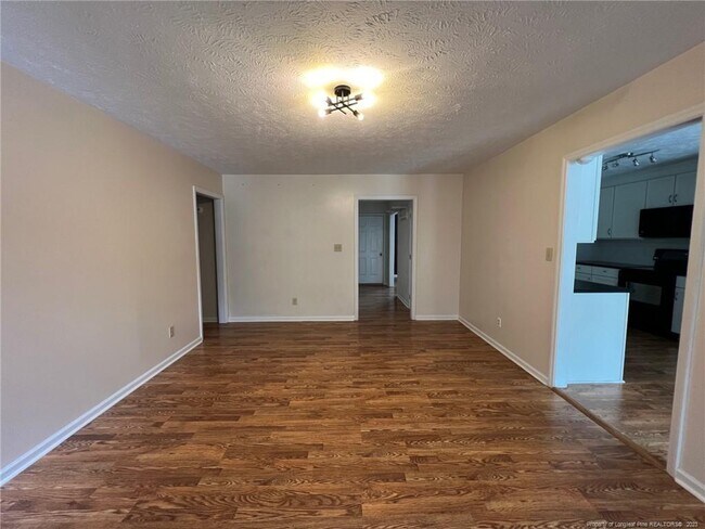 Building Photo - 8632 Tangletree Dr