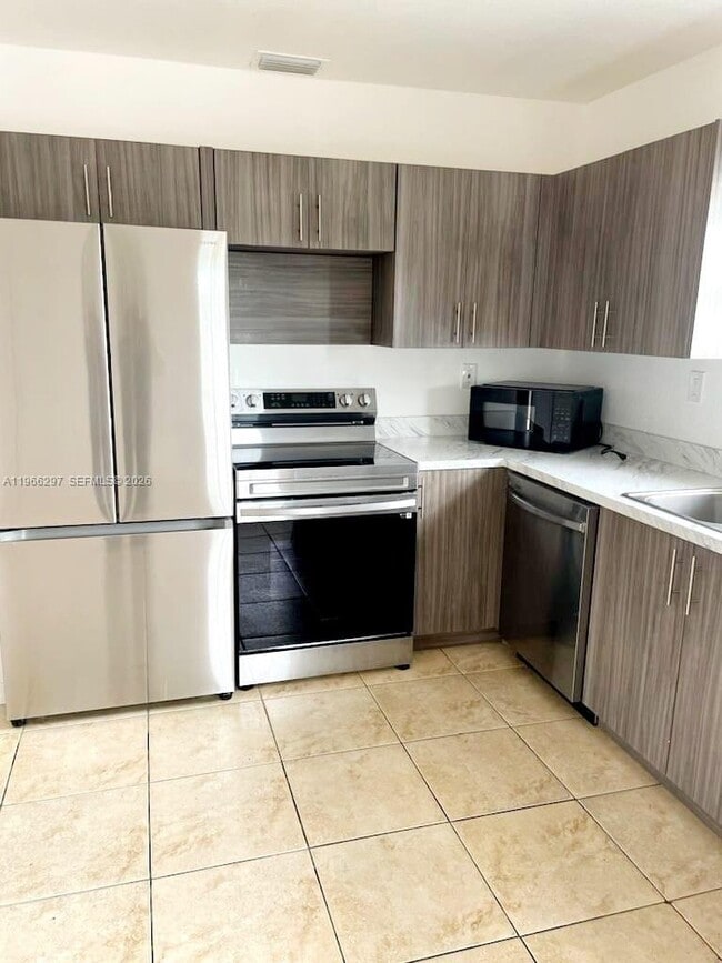 Building Photo - 3252 NW 94th St