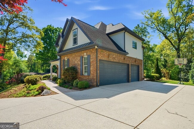 Photo - 6740 Castleton Dr NW House