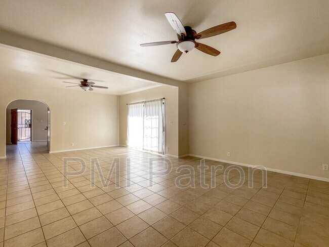 Building Photo - 3750 Elm Ave