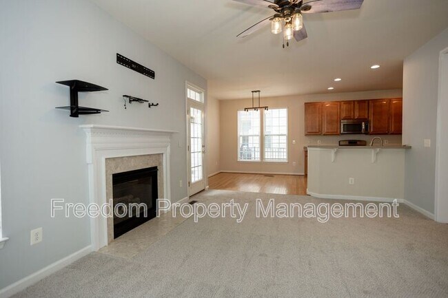 Building Photo - 6004 Abernethy Ln
