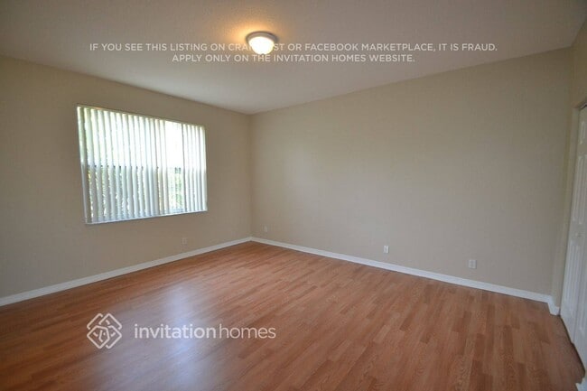 Foto del edificio - 4928 SW 38th Way