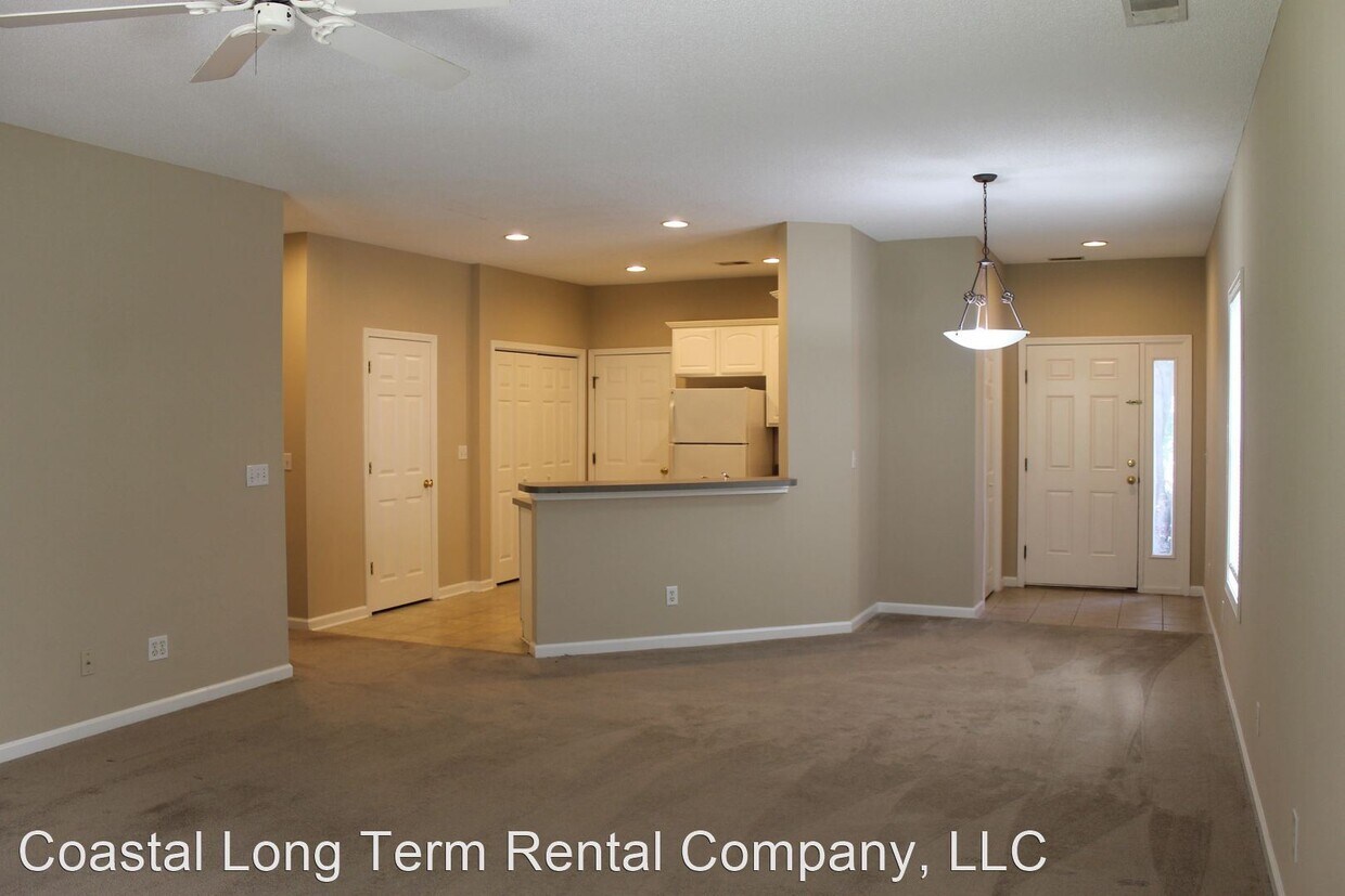 Primary Photo - 2 br, 2 bath House - 4A Essex Court