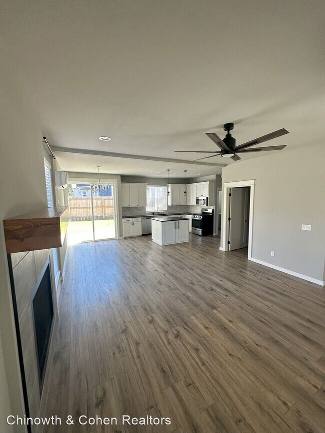 Foto del edificio - 3 br, 2 bath House - 303 S Atoka Ave