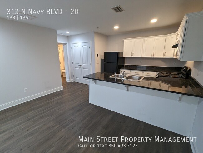 Foto del edificio - 313 N Navy BLVD #2D