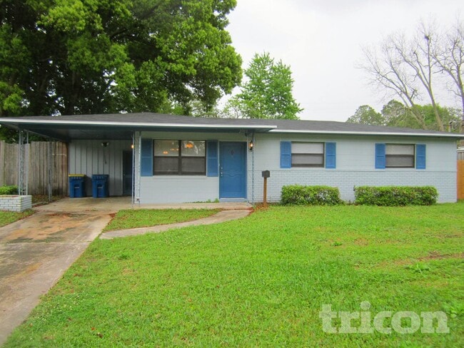 Building Photo - 2703 Arlex Dr E