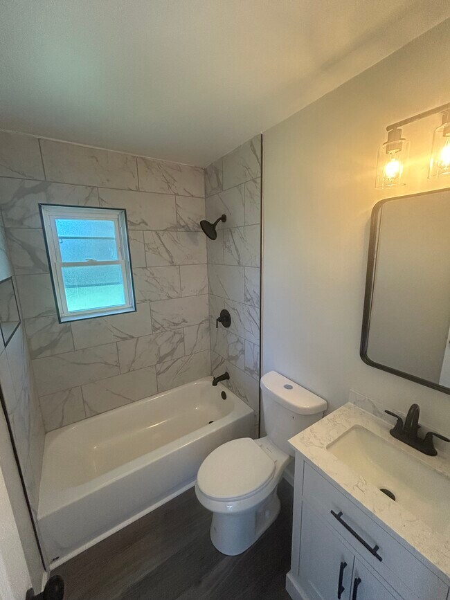 Foto del edificio - Valley Station 4 Bedroom