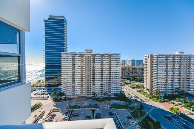 Foto del edificio - 1950 S Ocean Dr
