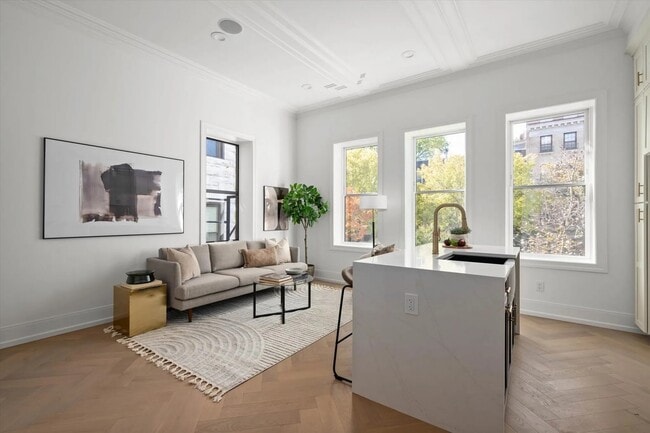 Livingroom - 1709 21st St NW